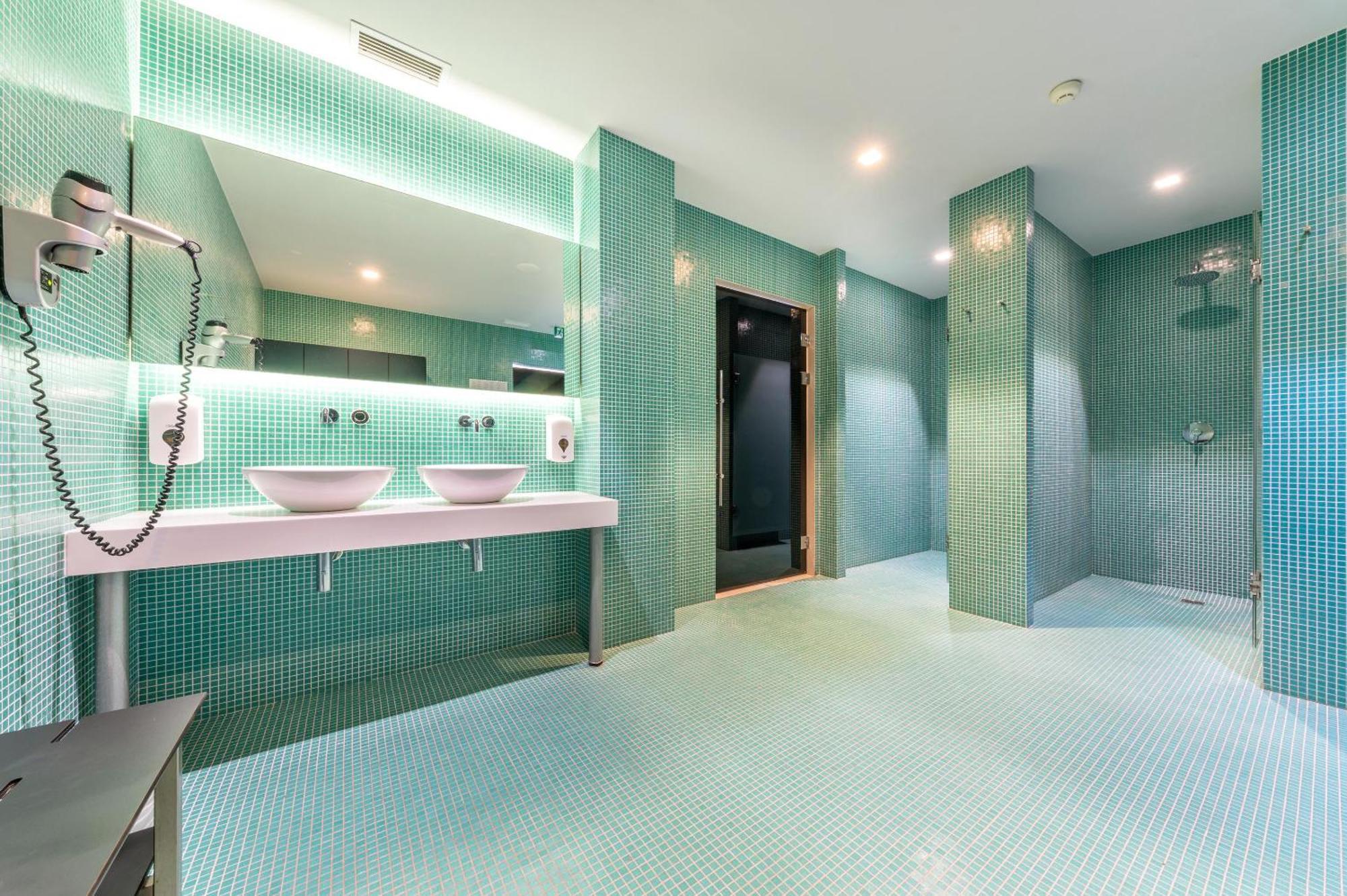 Hotel Port & 4* Sup 4*