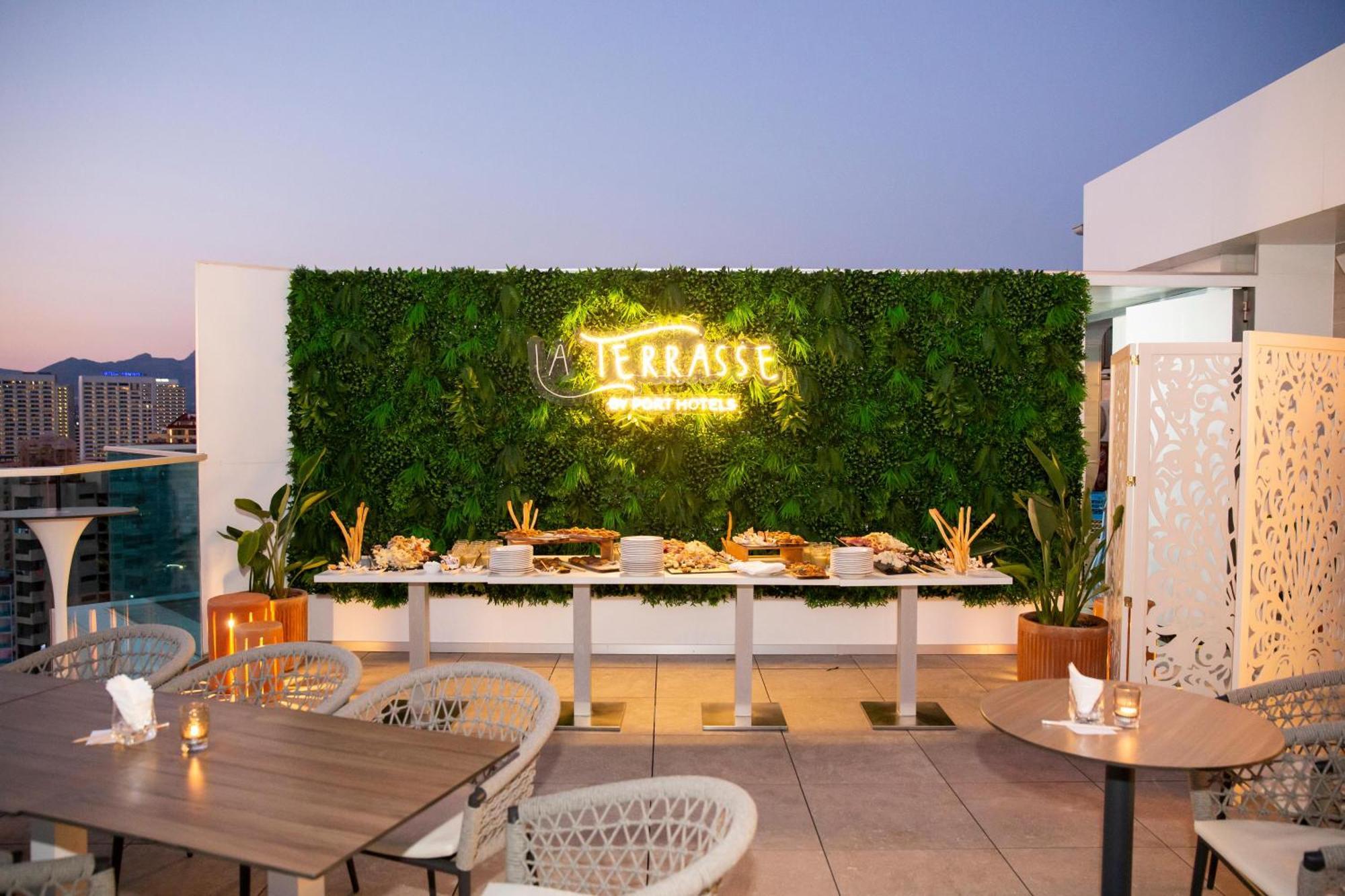 Port & 4* Sup Hotel 4*